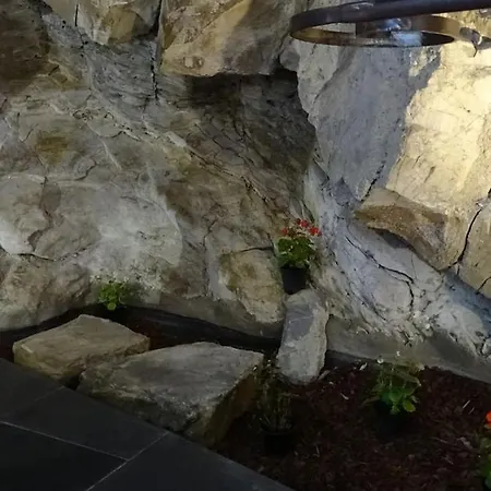 Host4u - Papa Gigi's House, Beautiful Into Ancient Stone Civezza