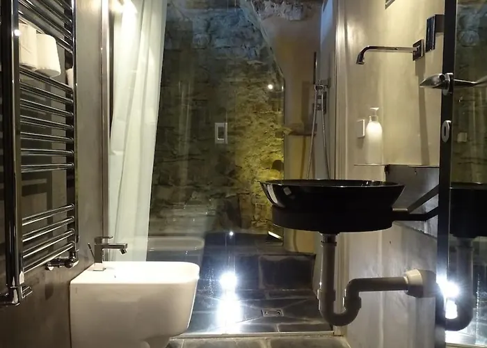 아파트 Host4u - Papa Gigi's House, Beautiful Into Ancient Stone *