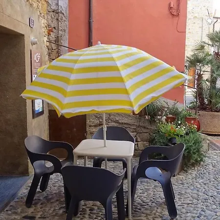 Apartment Agriilgeco I - L Angolo Di Papa Gigi - By Host4u Civezza